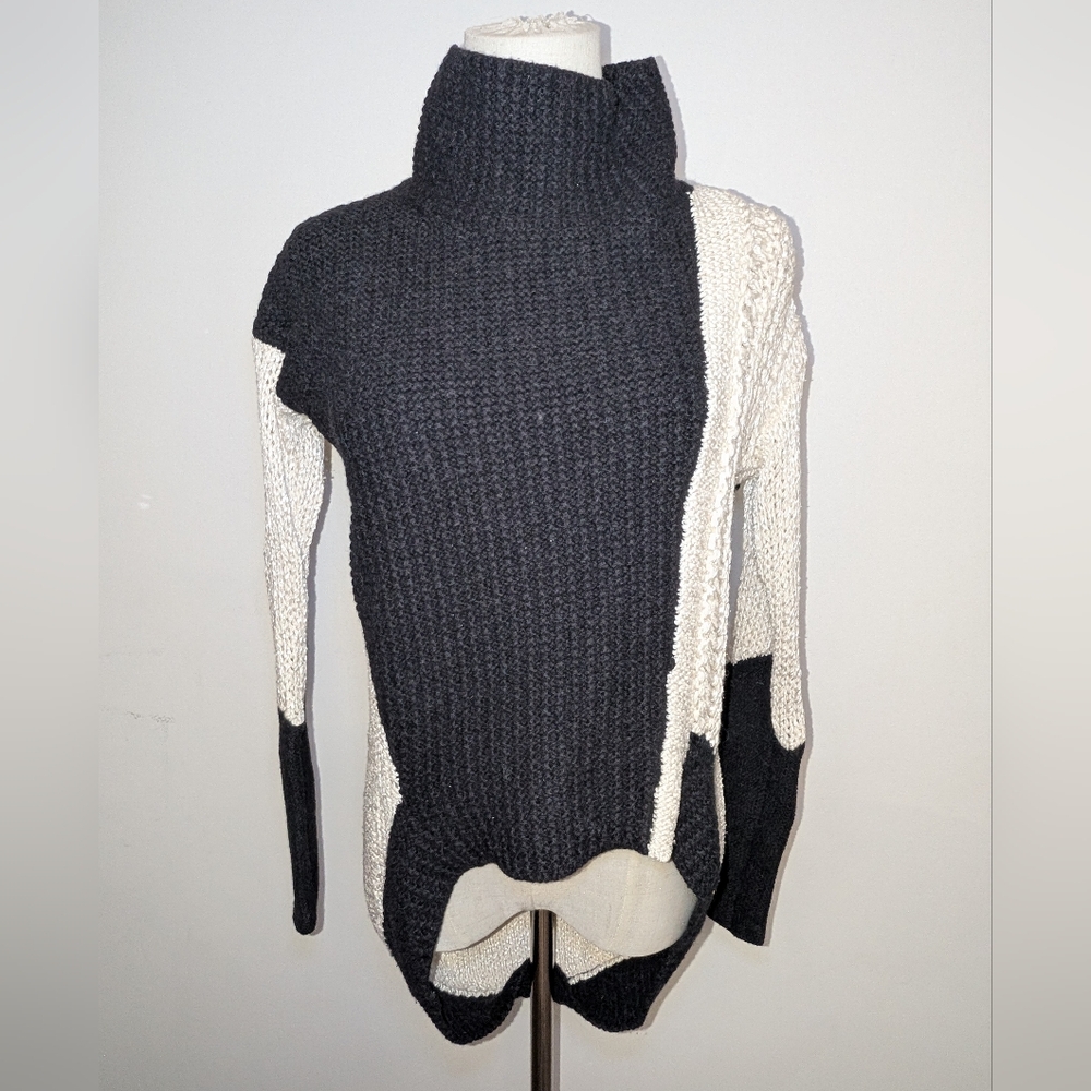 Helmut Lang Silk/Wool/Alpaca/Linen Blend Two Tone Mock Neck Sweater